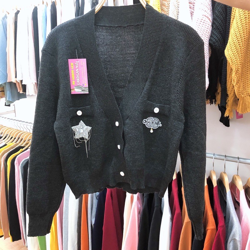 Khoác len lửng huy hiệu