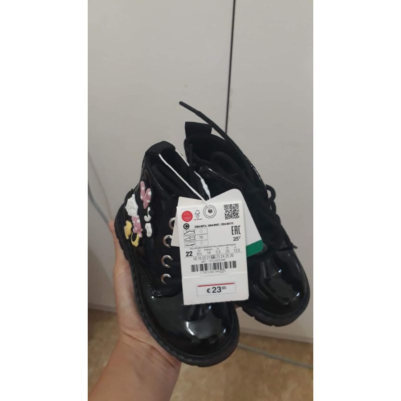 Boots zara size 22 new tag