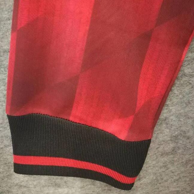 Áo Bóng Đá Dài Tay Màu Đỏ Phong Cách Đội Tuyển Manchester United 1996