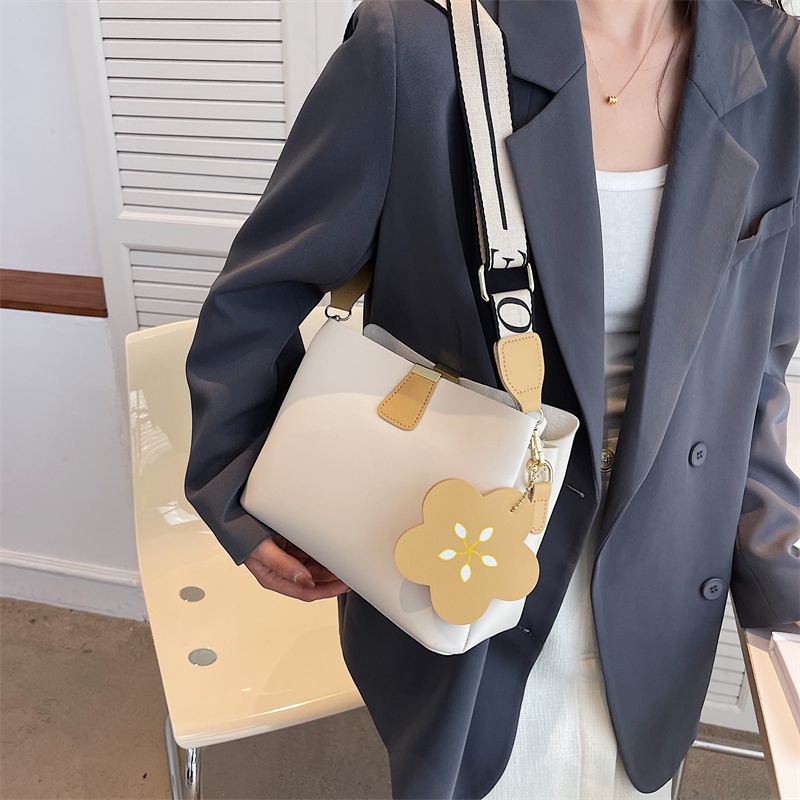 Túi Xách bucket Cỡ Nhỏ Thời Trang Cao Cấp 2022