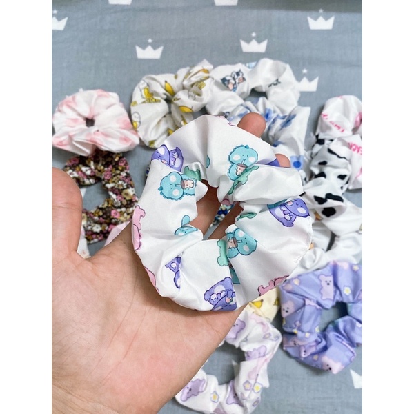 Dây cột tóc scrunchies hoạ tiết nhiều hình dễ thương