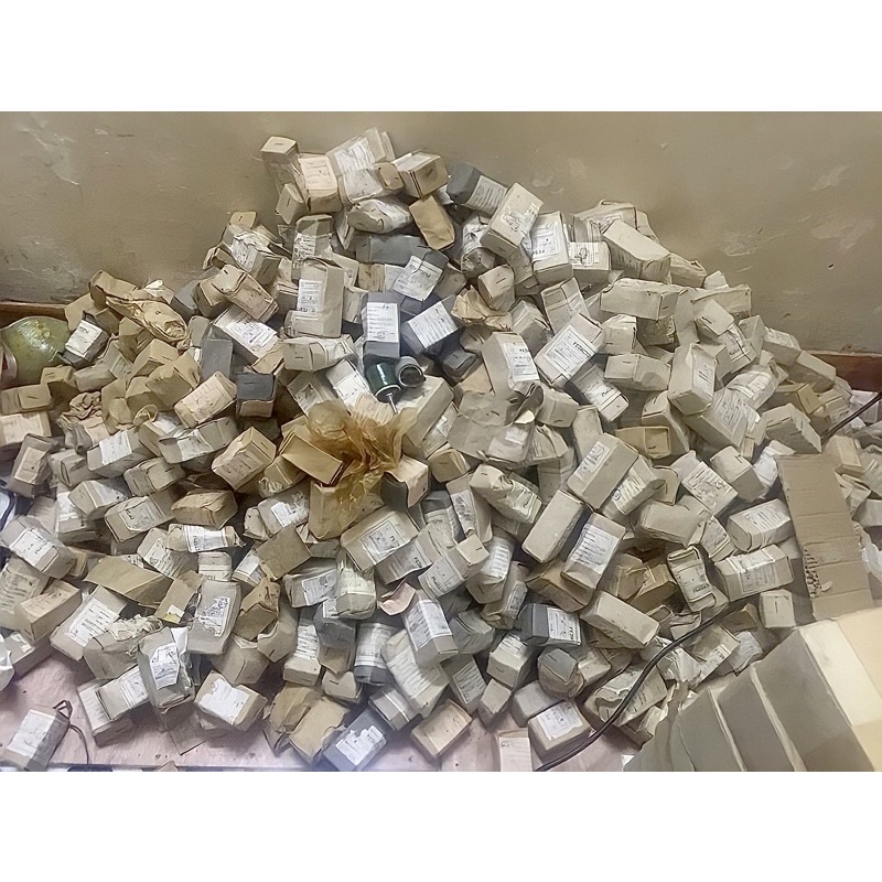 Chiết áp dây quấn 15 om 25w Nga mới nguyên seal