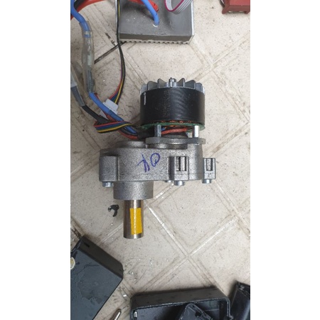 Full bộ motor BLDC ( không than ) giảm tốc 36V 400w của máy cắt cỏ Ryobi