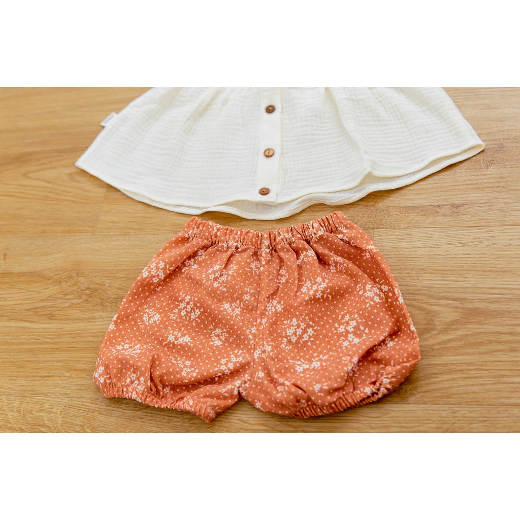 (Hàng thiết kế) Bộ áo hai dây kèm quần bí ngô vải muslin/ thô Flora Set_Haaro Babies