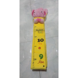 Thước vải đo chiều cao cho bé
