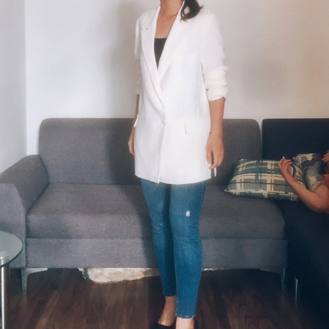 Blazer màu kem