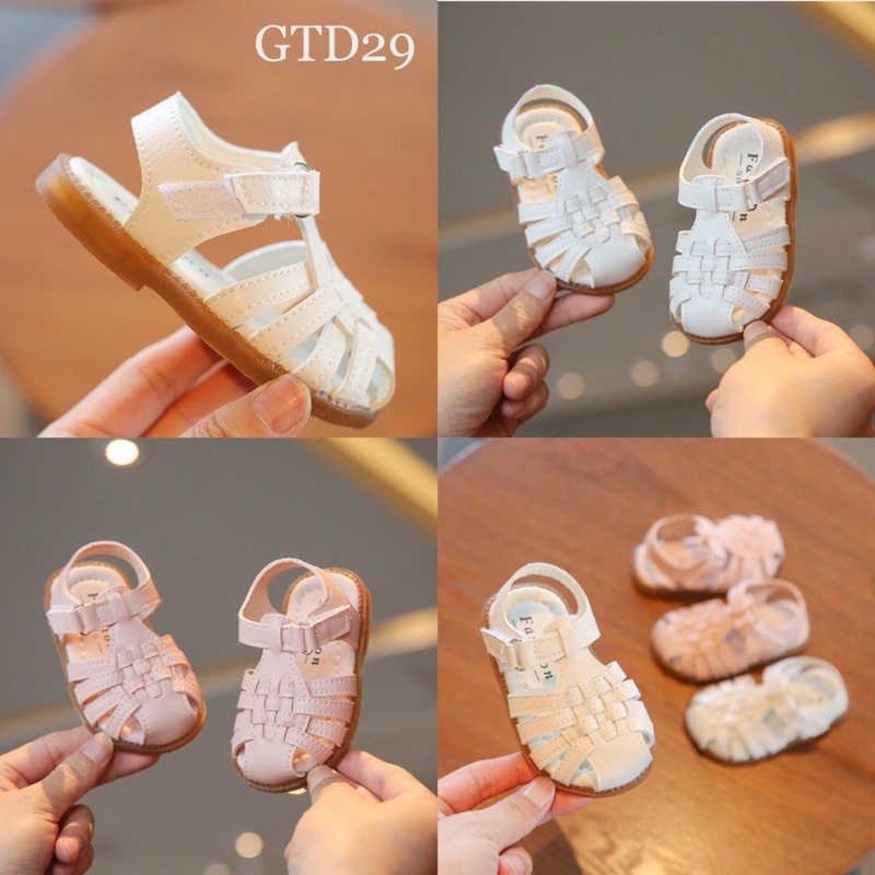 Sandal quai rọ đan