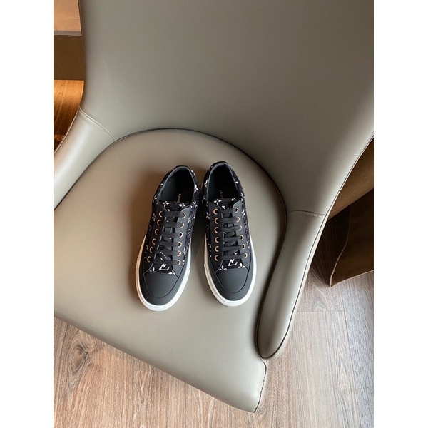 Giày thể thao nữ thương hiệu thời trang cao cấp Louis Vuitton LV Frontrow sneaker