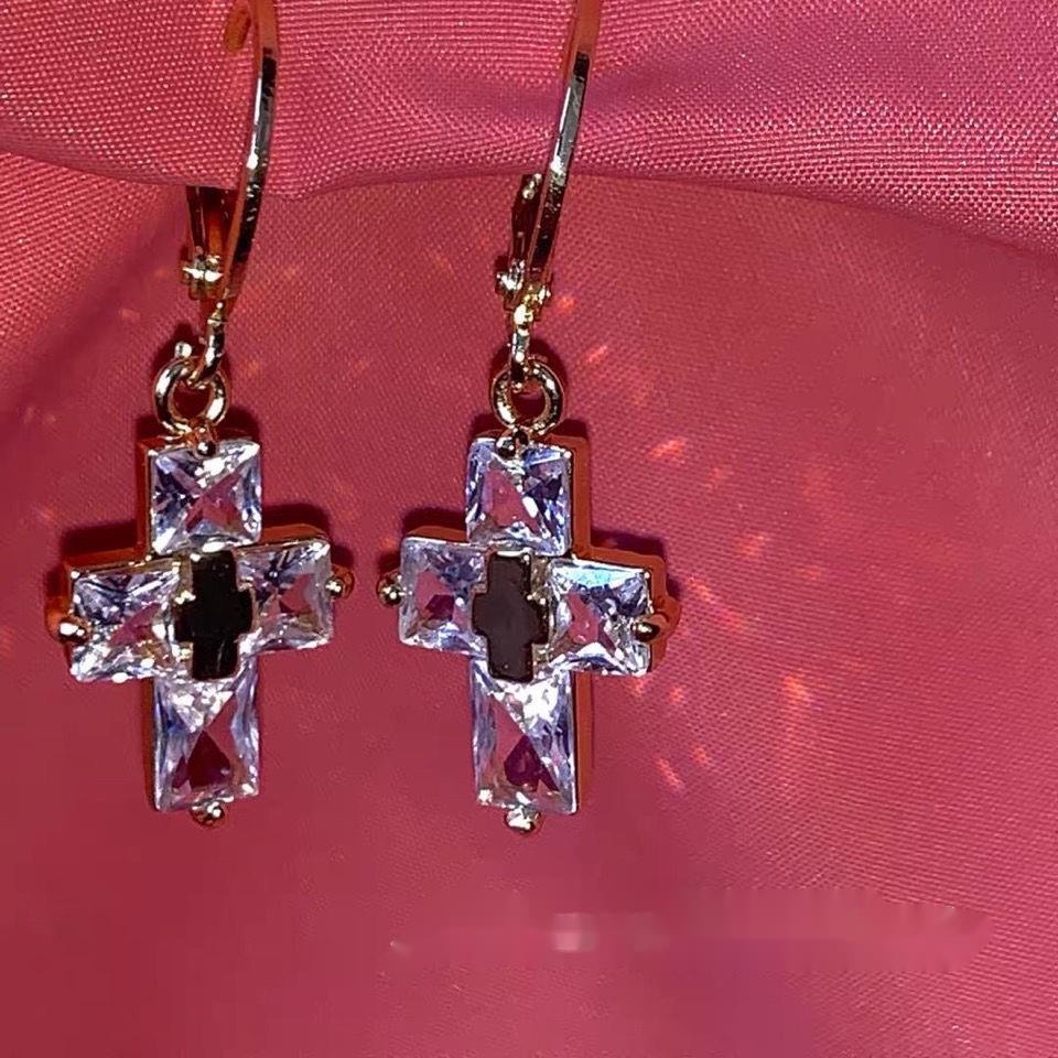 Khuyên Tai Hình Thánh Giá Đính Đá Zircon Tinh Xảo Phong Cách Hip Hop Thời Trang Cho Nam Và Nữ