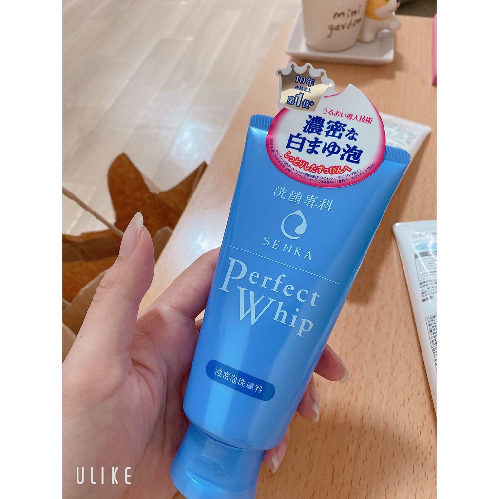 Sữa rửa mặt perfect whip