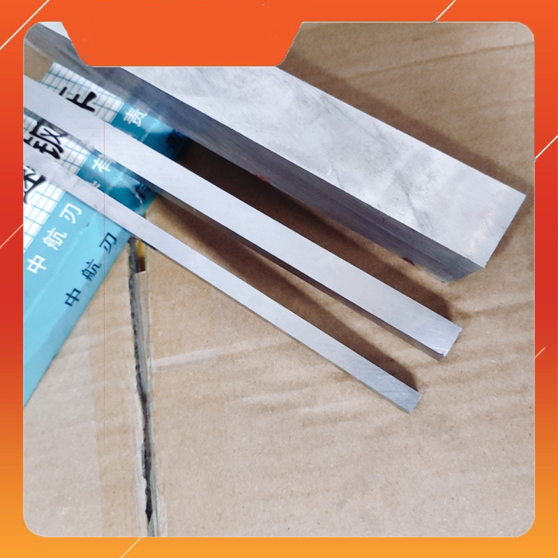 Dao thép gió vuông THDQ size 18x18x200mm, gió vuông 18mm, hàng phổ thông
