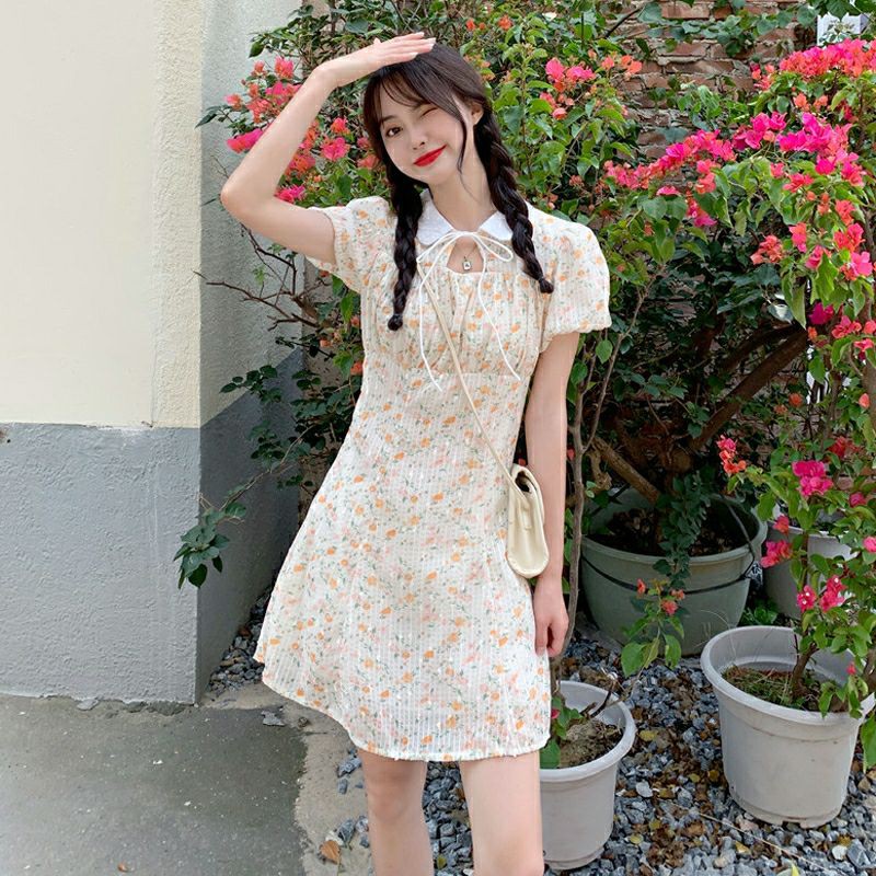 [🍓Order] Đầm hoa tay ngắn cổ sen cut out trẻ trung