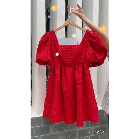 Đầm BABYDOLL vải xốp gấp cao cấp, có sẵn mút ngực, tay phồng cổ vuông xoè rộng Sun Fashion
