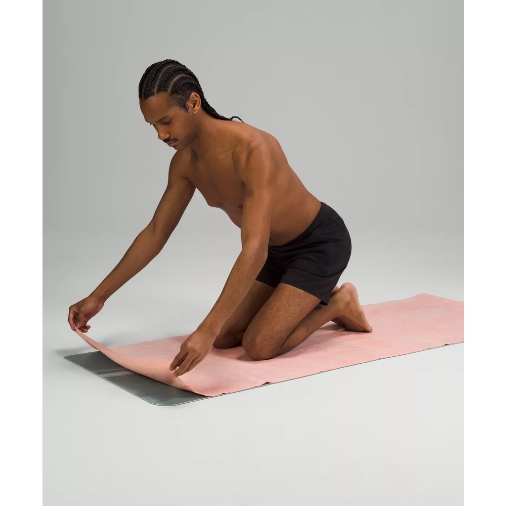 Khăn yoga Lululemon The Towel