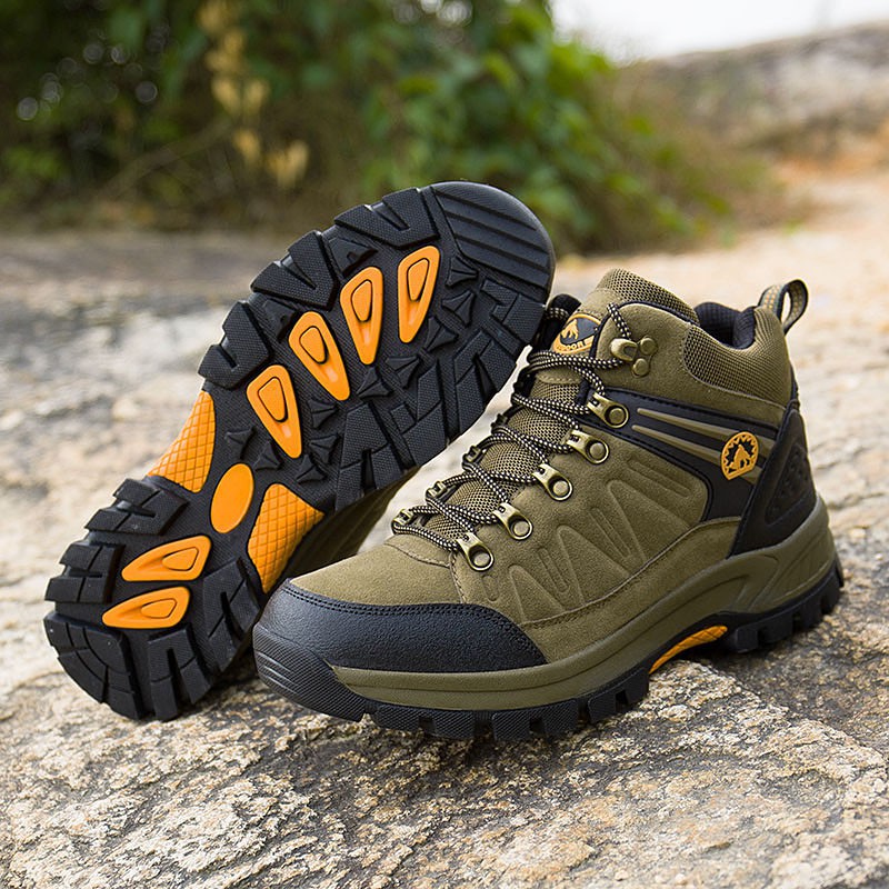 Large 38 ~ 47 waterproof mountain climbing shoes for men