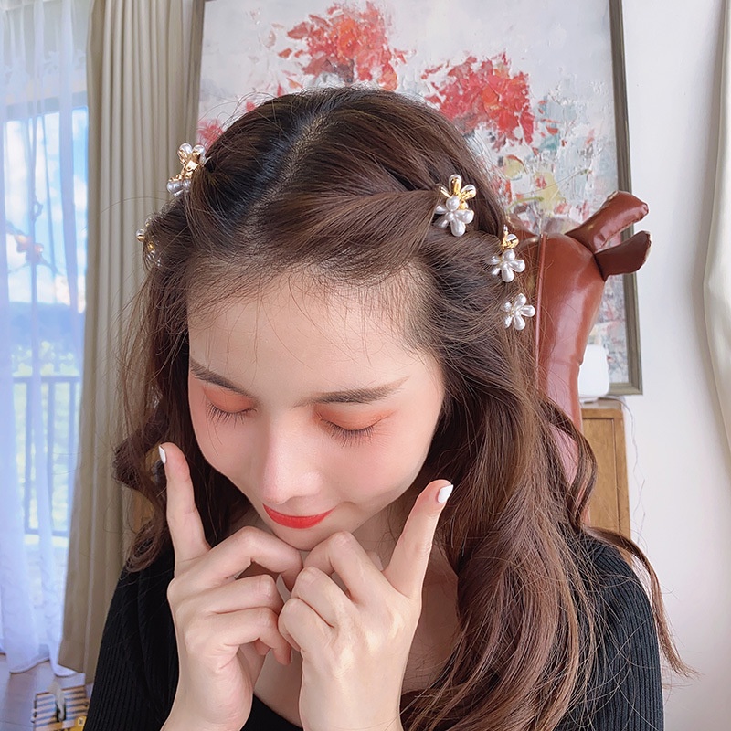 Kẹp tóc hình hoa nhỏ đính ngọc trai nhân tạo dễ thương cho nữ