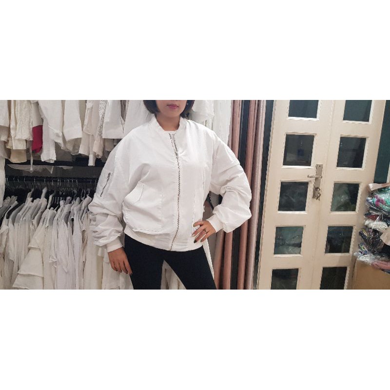 Siêu phẩm áo Bomber nữ si tuyển. (khách chốt live) | BigBuy360 - bigbuy360.vn