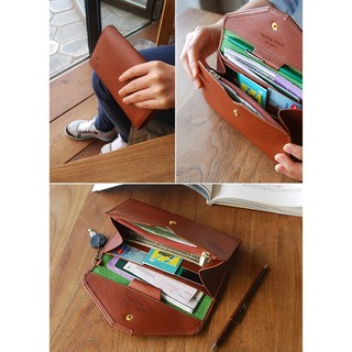 Ví cầm tay Tripping wallet dáng dài