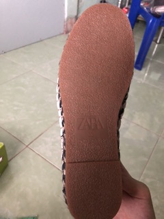 Giày cói xuất zara