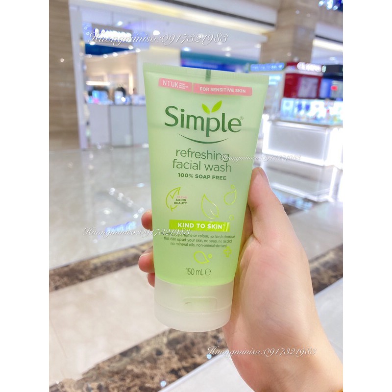 Sữa rửa mặt Simple Kind to Skin