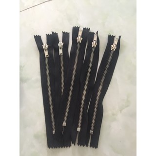 Dây Khóa Kéo Đen Răng Bạc