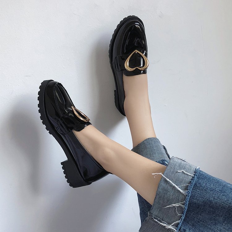 Giày búp bê đế bằng in họa tiết trái tim phong cách thời trang xinh xắn cho phái nữ | BigBuy360 - bigbuy360.vn