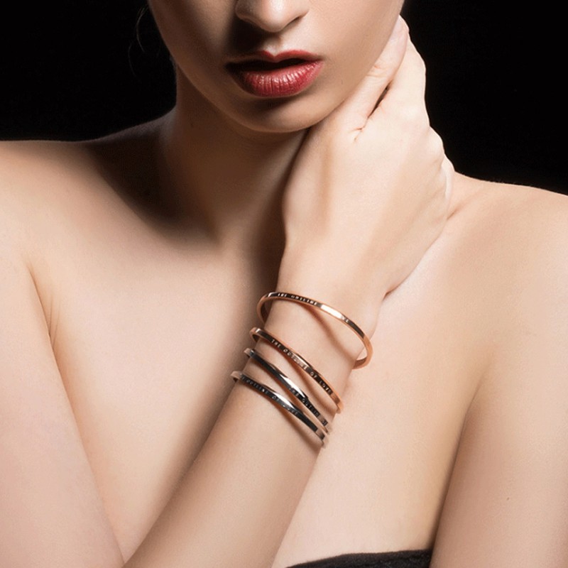 Vòng Đeo Tay Thời Trang