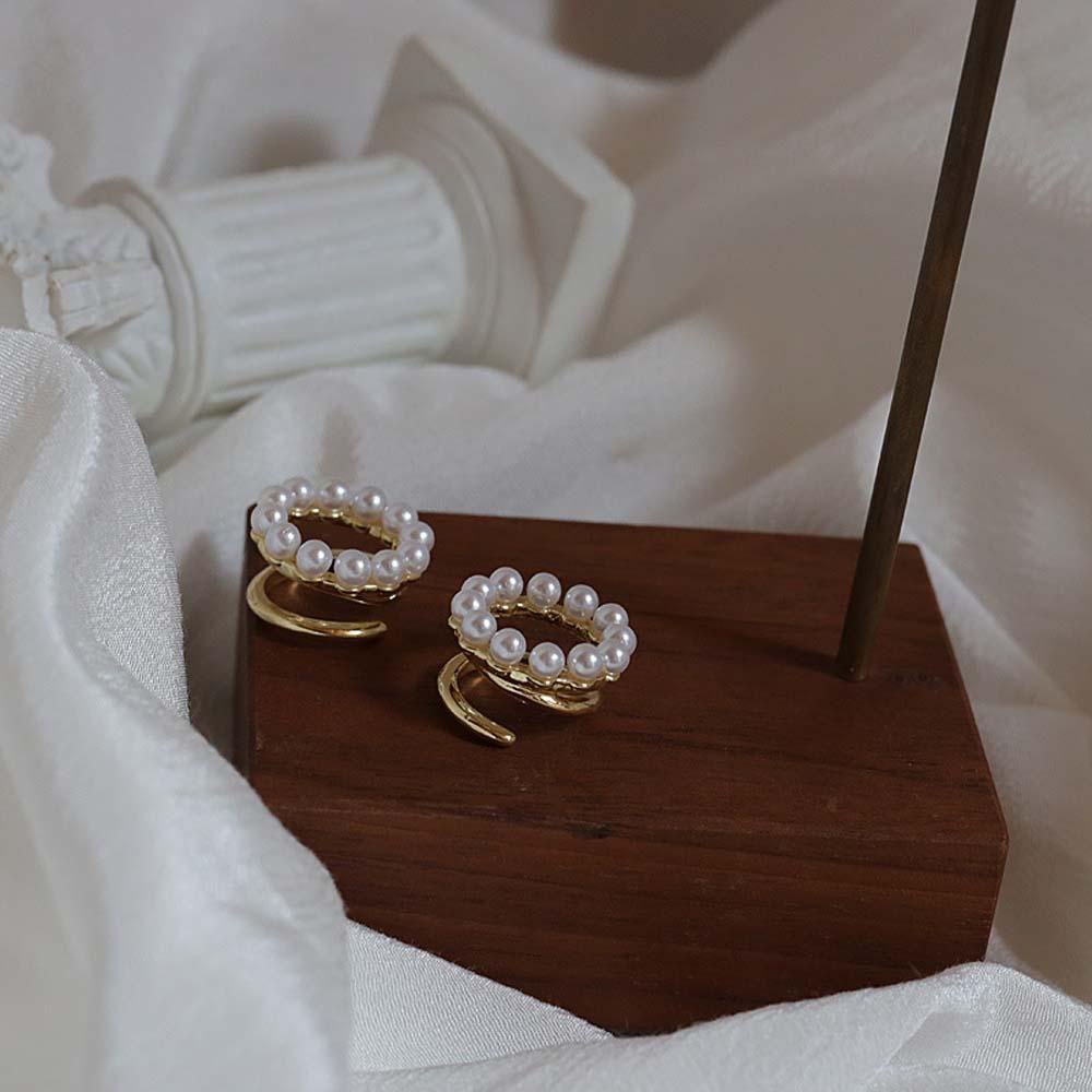 Khuyên Tai Dạng Kẹp Hình Tròn Đơn Giản Dành Cho Nữ