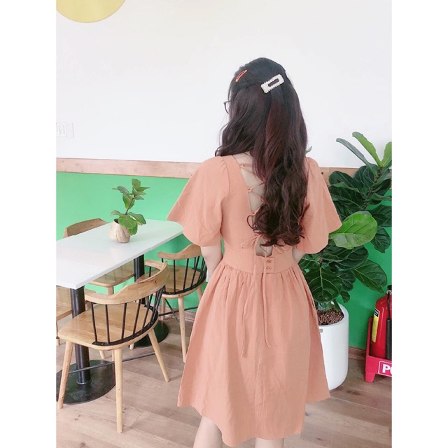 Đầm xoè cánh tên đan lưng