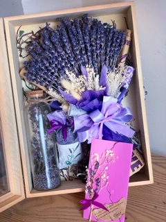 Hộp quà hoa lavender ( combo đặc biệt)