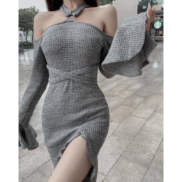 Đầm Bẹt Vai Tay Dài Loe Xẻ Tả Sang Chanh YD380293