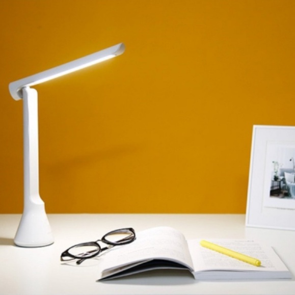 Đèn bàn học/ Đèn bàn làm việc Yeelight Z1 YLTD11YL, đèn tích điện sử dụng tối đa 40h, thiết kế tối giản, có thể gấp gọn