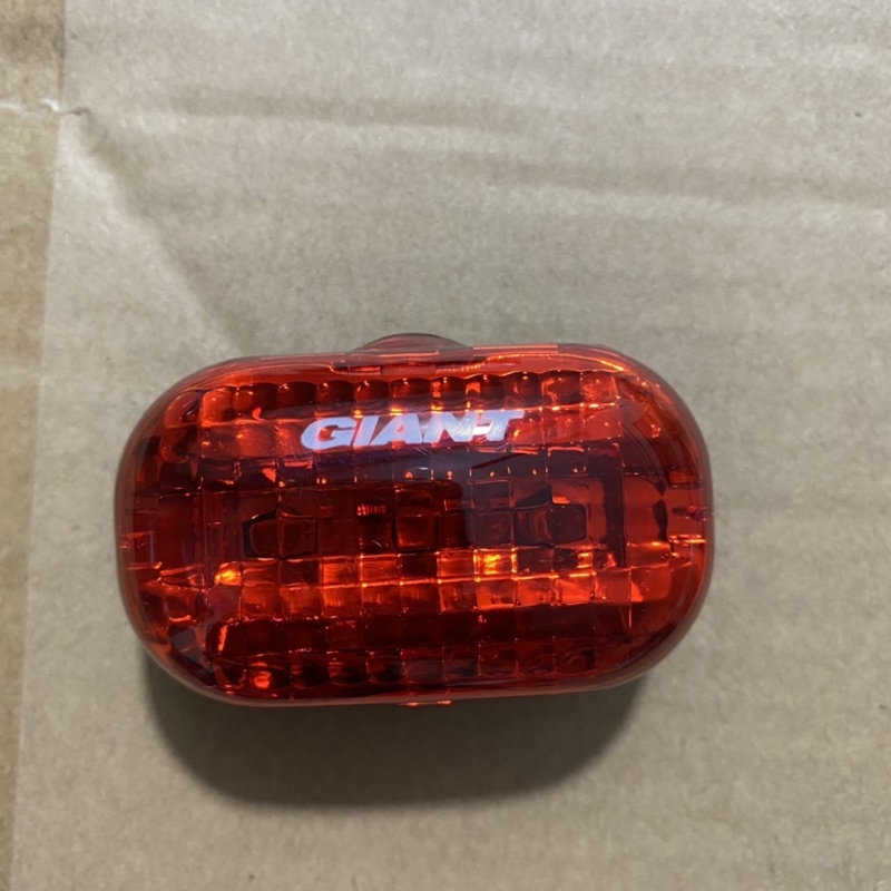 Đèn hậu xe đạp GIANT – FLASHING 2.0 B