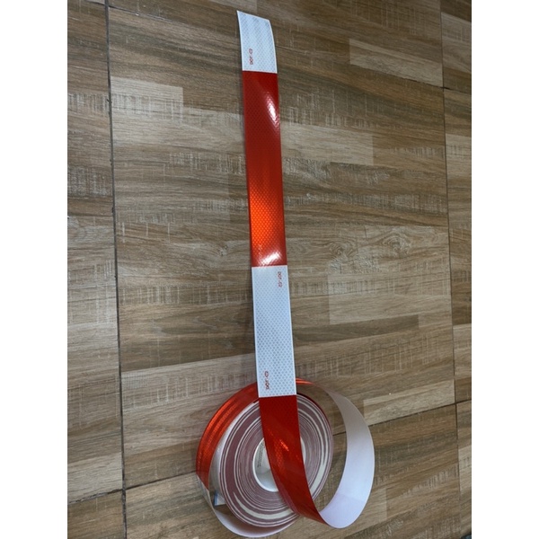 Phản quang xe tải màu trắng +đỏ 5 mét