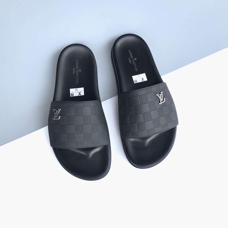 Dép lê nam lv dập chìm, dép nam quai ngang mẫu hot dáng đẹp có đủ sz 38-42 dễ đi dễ phối dành cho nam và nữ mã LV2356
