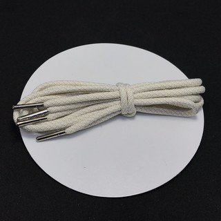 Dây giày trắng sữa, đầu bọc kim loại bạc