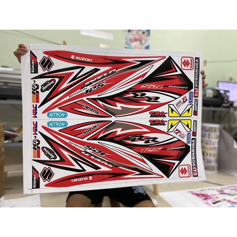 Tem xe Axelo 125 đỏ đen RR