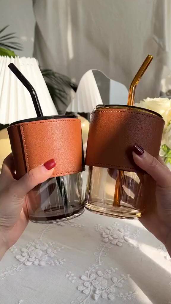 Cốc Thủy Tinh 450ML Bọc Da Cao Cấp Tặng Kèm Nắp Đậy Và Ống Hút | BigBuy360 - bigbuy360.vn