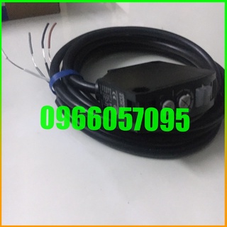 Cảm biến quang Omron  E3JK-RR12-C