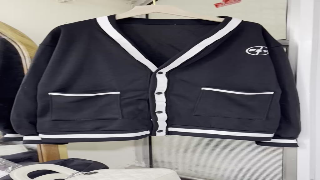 Áo KHOÁC CARDIGAN Nam Nữ Logo PYS Màu Đen Viền Áo Trắng Form Rộng (logo PYS) chew | BigBuy360 - bigbuy360.vn