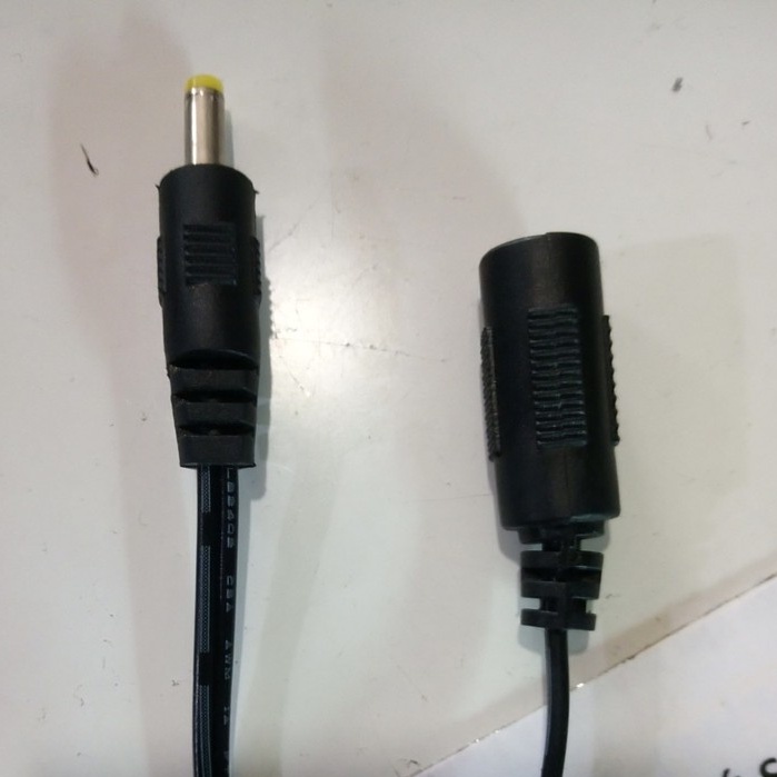 Cáp chuyển nguồn adapter DC: Chuẩn 5.5mm  ra đầu vàng nhỏ chân 4.0 X 17mm