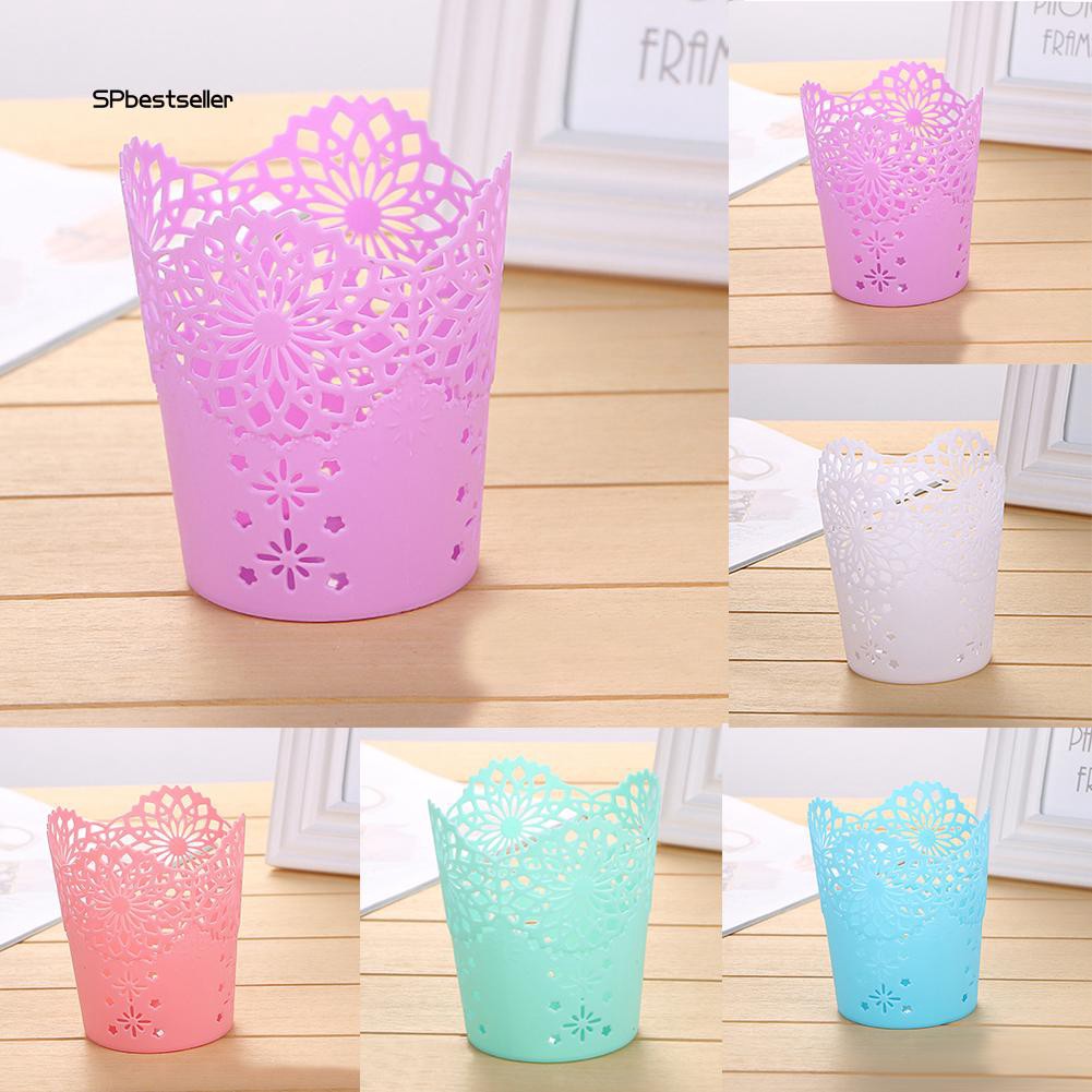 Lọ đựng bút chạm khắc hình hoa rỗng để bàn tiện dụng