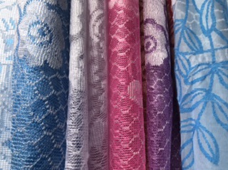 Ren trải bàn 1,4m x 2m