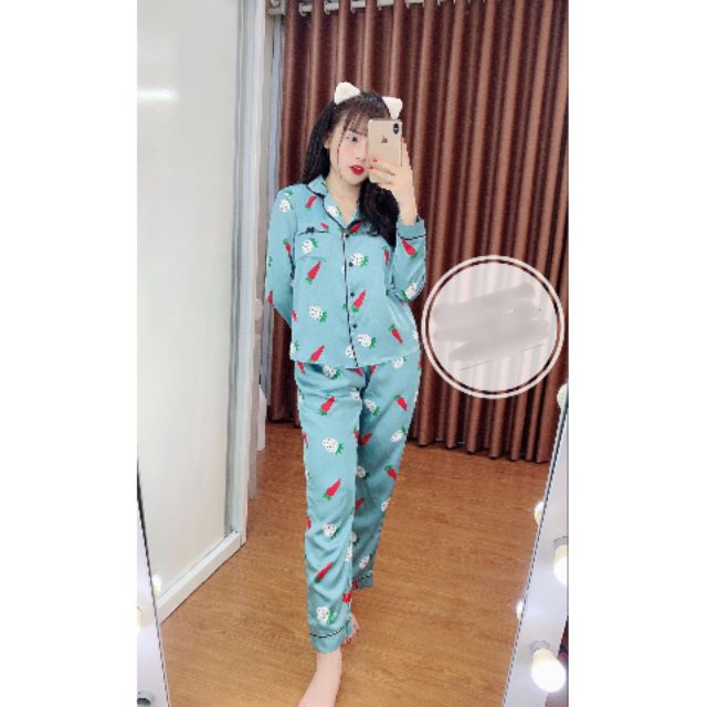 Sỉ bộ đồ cho khách hàng