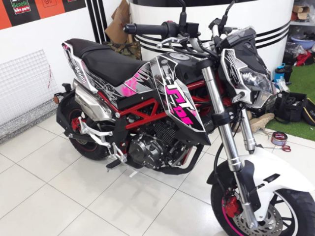 Tem xe Benelli Tnt125