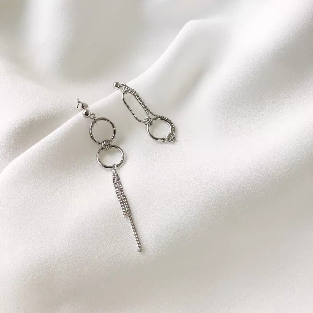 khuyên tai phối xích cá tính nam nữ phong cách hàn quốc