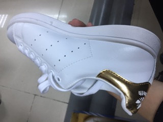 Pass giầy Stansmith mới mua