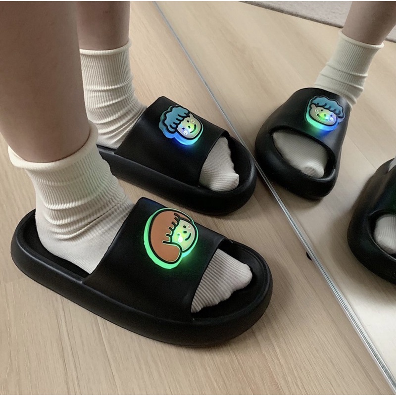 Dép nam nữ có đèn nháy unisex D02