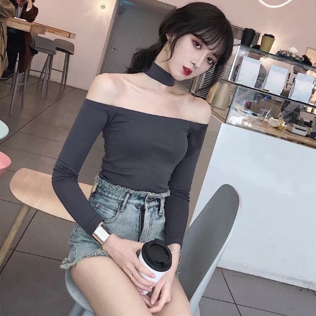 ÁO TRỄ VAI KÈM CHOCKER