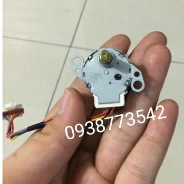 motor vẩy đảo gió điều hòa chân trung